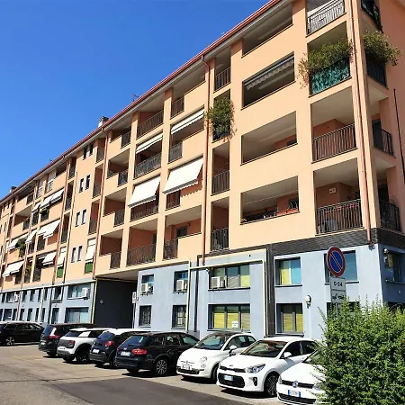 Colico 12 Apartment
